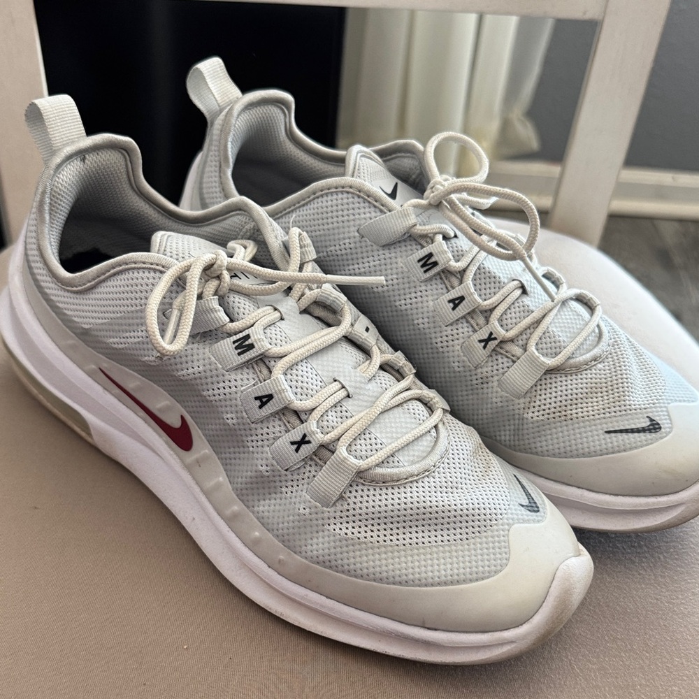 Nike White Air Max